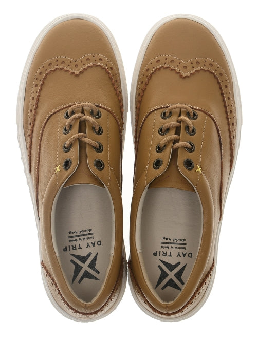 Calfskin wingtip sneakers Christella Tan
