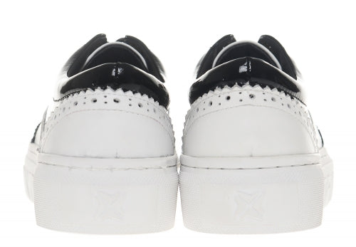 Calfskin Wingtip Sneakers Cristella Black & White