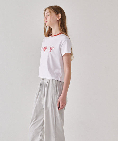 ROSY APPLIQUE CROP T SHIRT WHITE