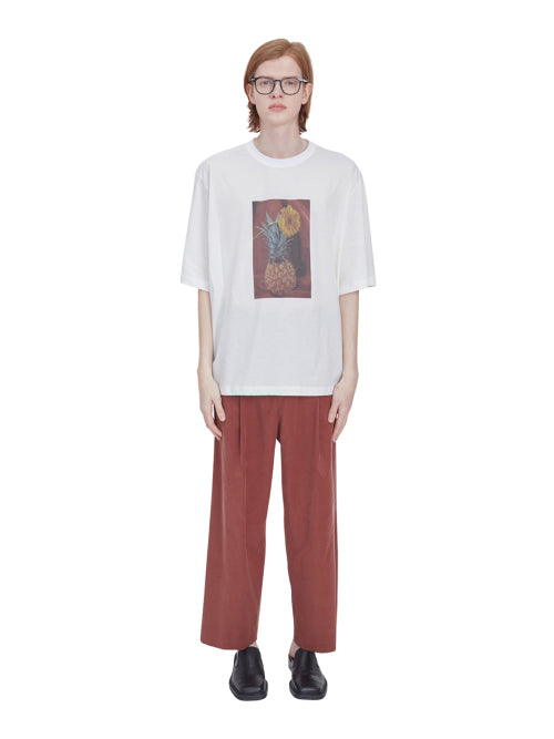 RED PICTURESQUE T-SHIRT