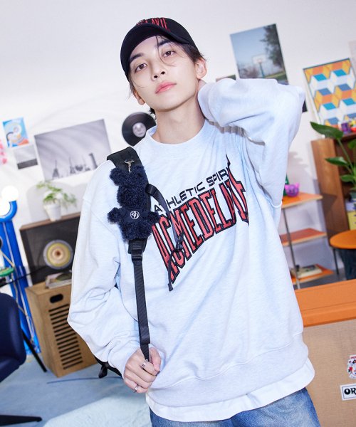 VARSITY LOGO EMBOSSING NEEDLEWORK SWEATSHIRT MELANGE