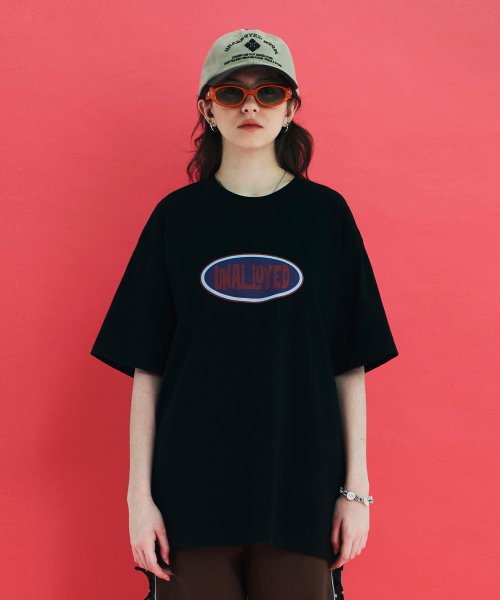 Oval Logo T-Shirt / Black