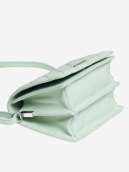 Quilted shoulder bag green