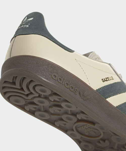 Gazelle Indoor - Beige / JI2584