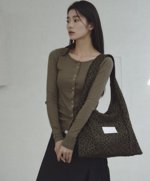 레오파드 스웨이드 숄더백 [카키]